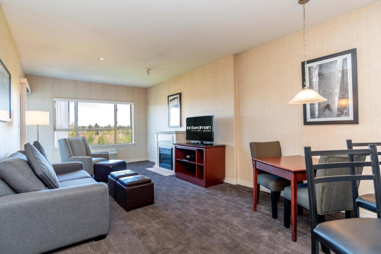 Sandman Suites Surrey - Guildford מראה חיצוני תמונה