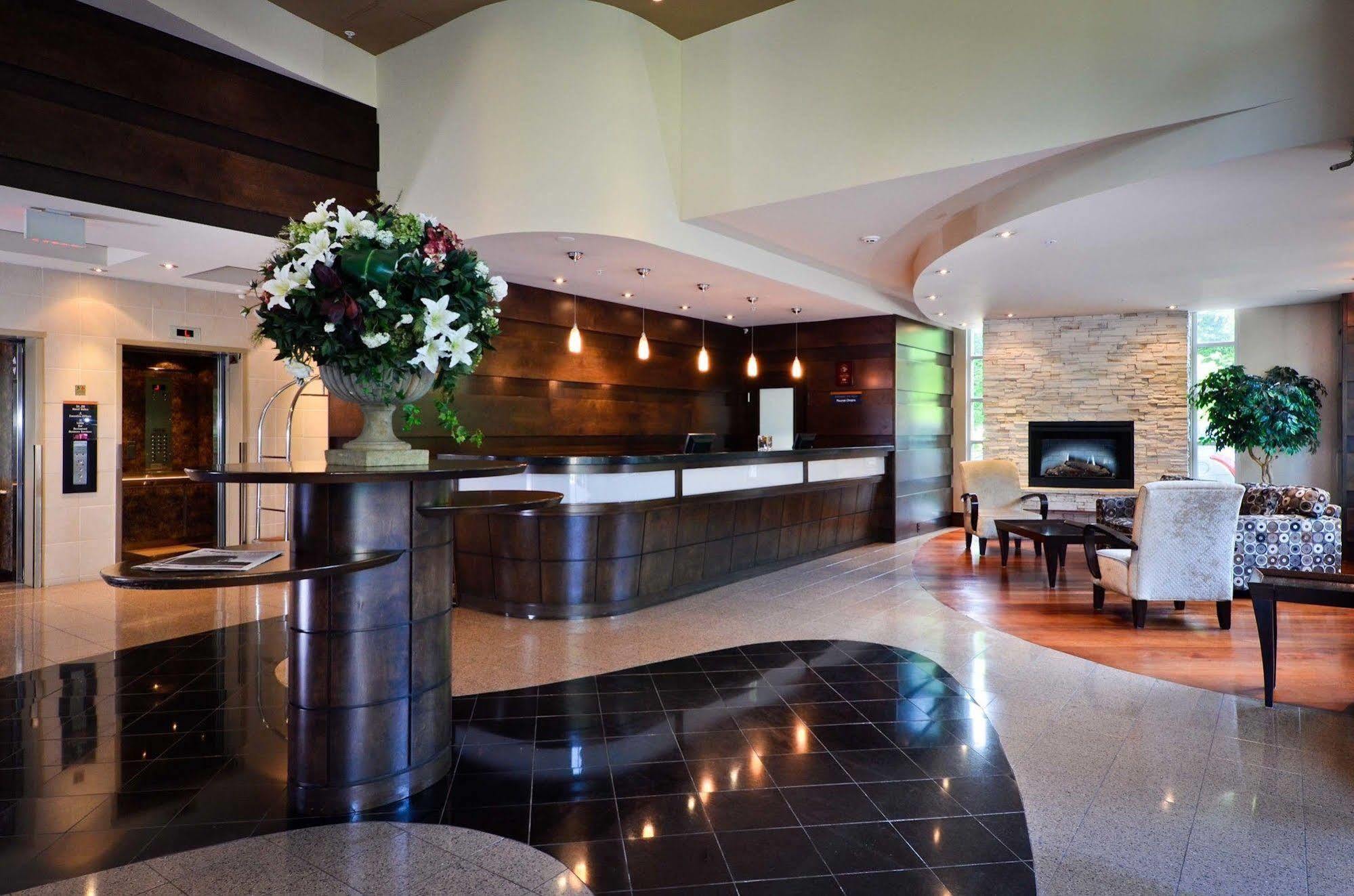 Sandman Suites Surrey - Guildford מראה חיצוני תמונה