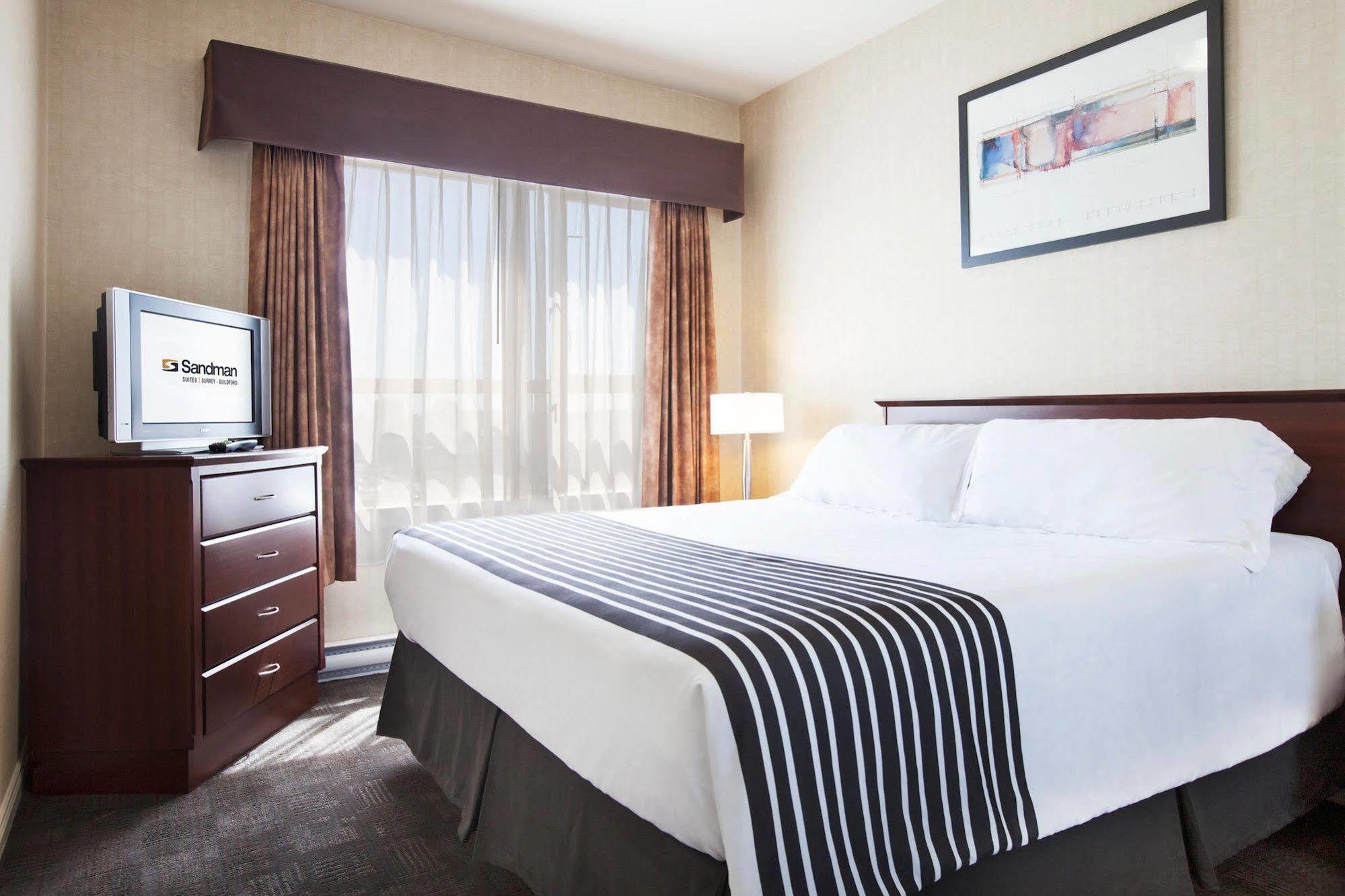 Sandman Suites Surrey - Guildford מראה חיצוני תמונה