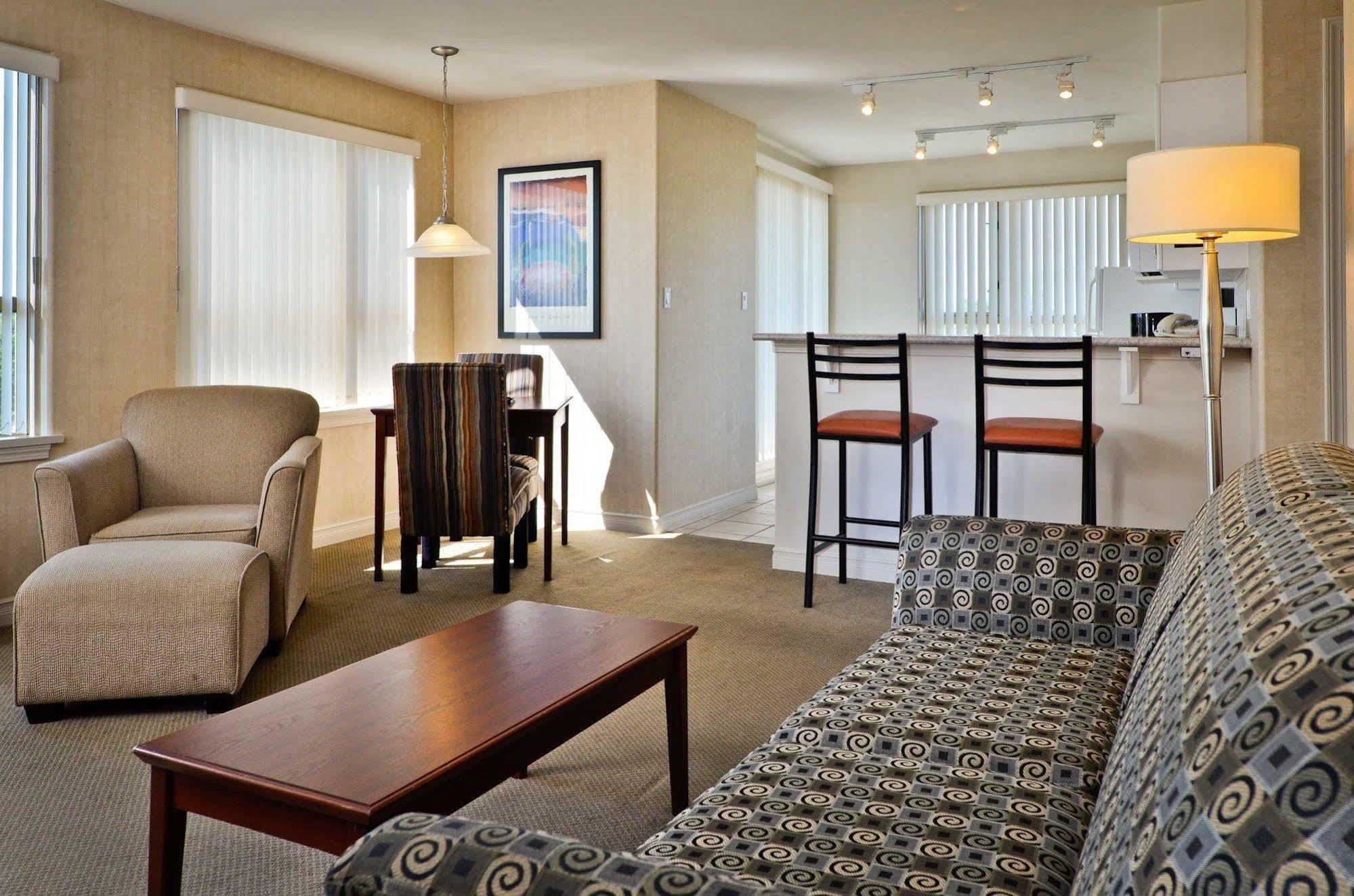 Sandman Suites Surrey - Guildford מראה חיצוני תמונה