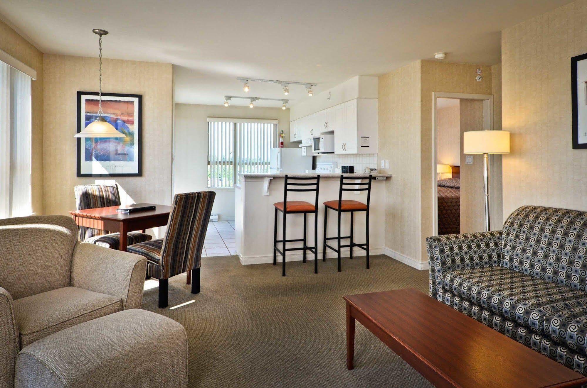 Sandman Suites Surrey - Guildford מראה חיצוני תמונה
